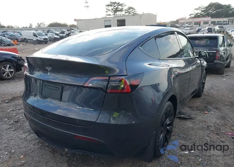 2021 Tesla Model Y Long Range Dual Motor All-Wheel Drive z USA, uszkodzony, nr VIN 5YJYGDEE1MF176377